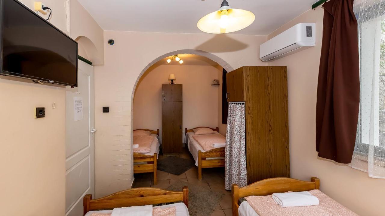 Bed and Breakfast Csillagtúra Panzió Eger Exterior foto