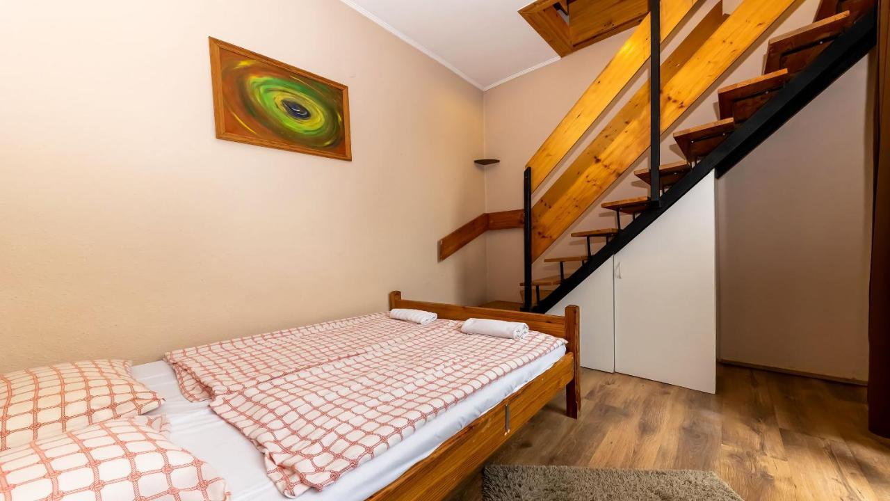 Bed and Breakfast Csillagtúra Panzió Eger Exterior foto