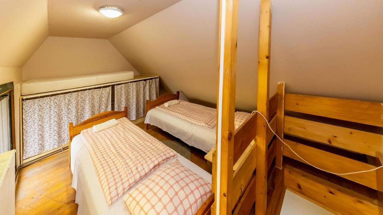 Bed and Breakfast Csillagtúra Panzió Eger Exterior foto
