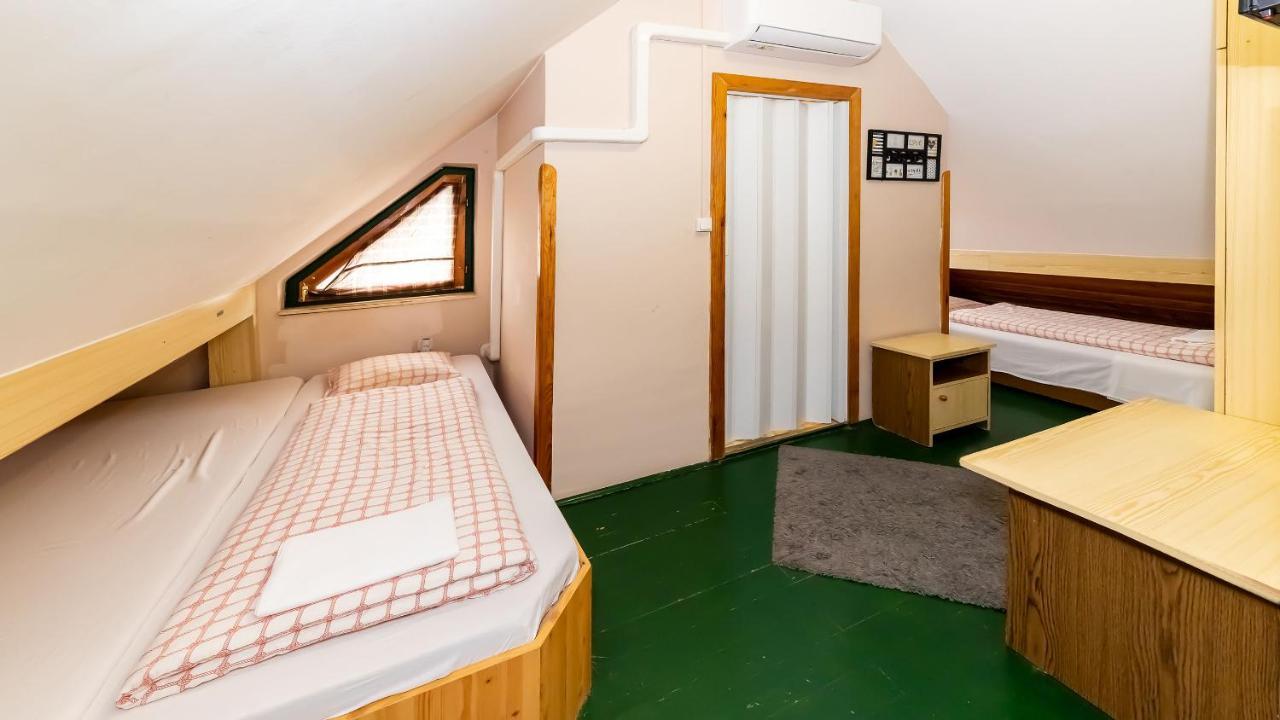 Bed and Breakfast Csillagtúra Panzió Eger Exterior foto