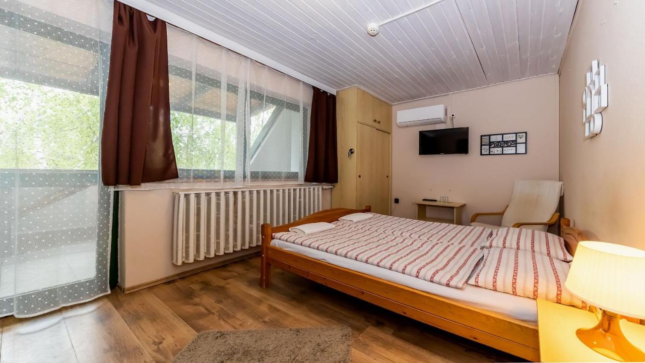 Bed and Breakfast Csillagtúra Panzió Eger Exterior foto