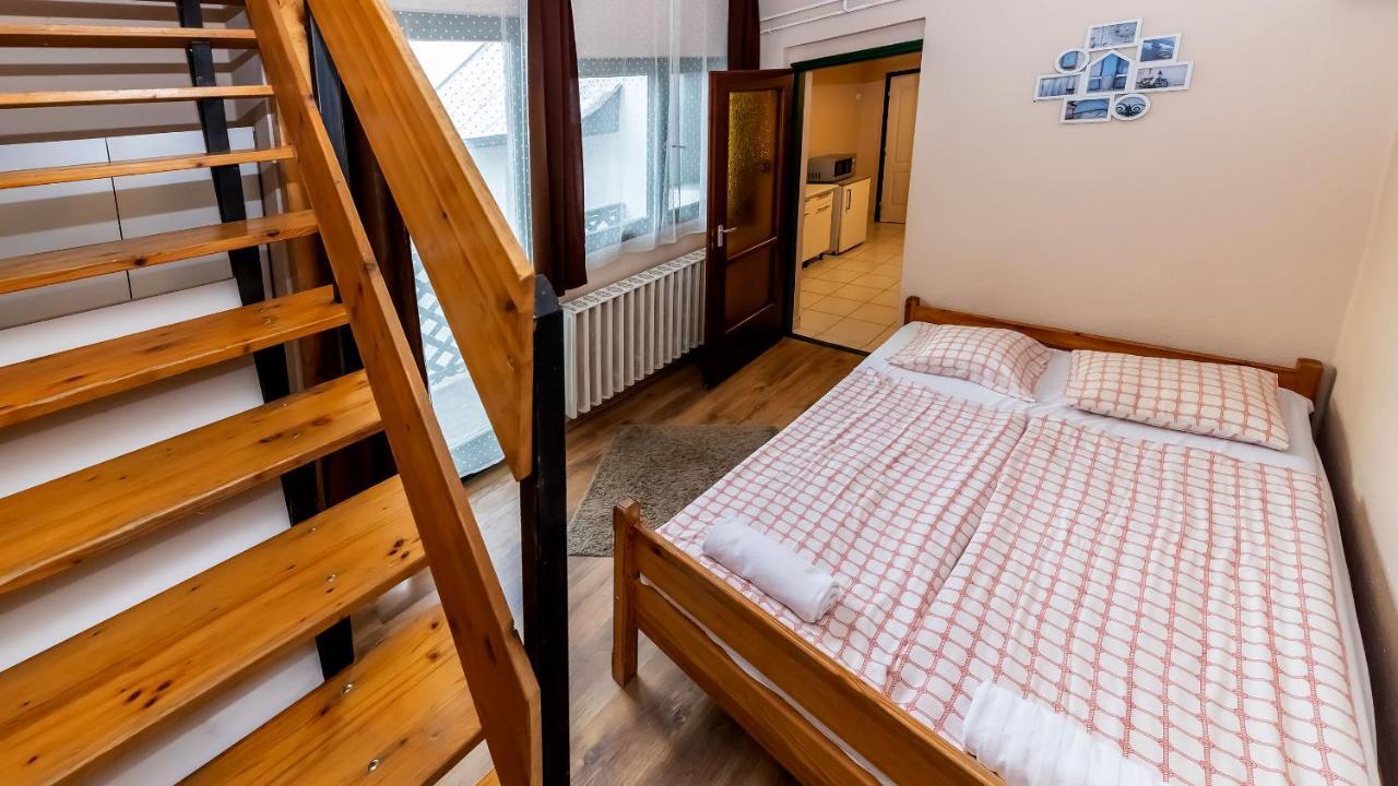 Bed and Breakfast Csillagtúra Panzió Eger Exterior foto