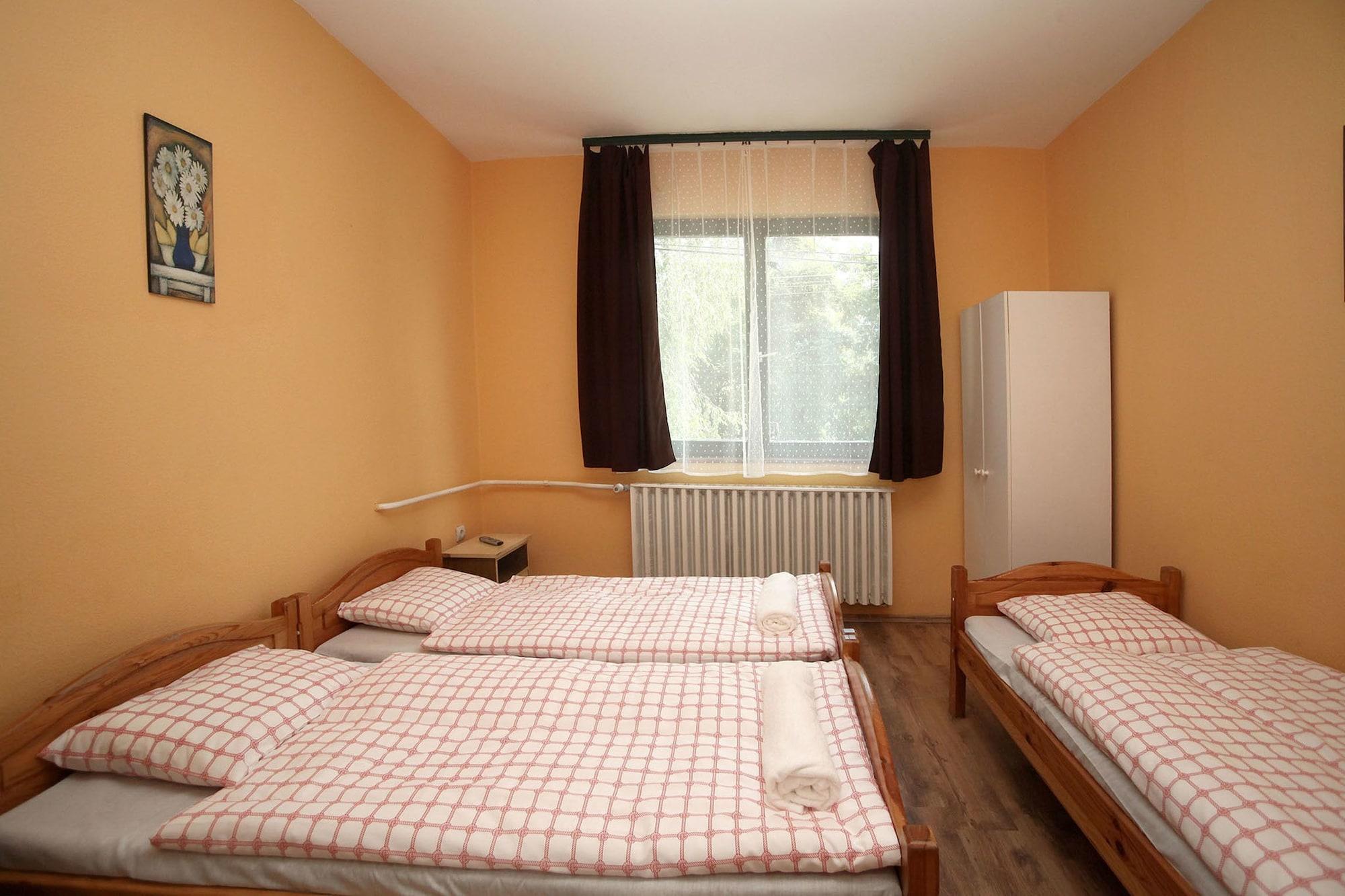 Bed and Breakfast Csillagtúra Panzió Eger Exterior foto