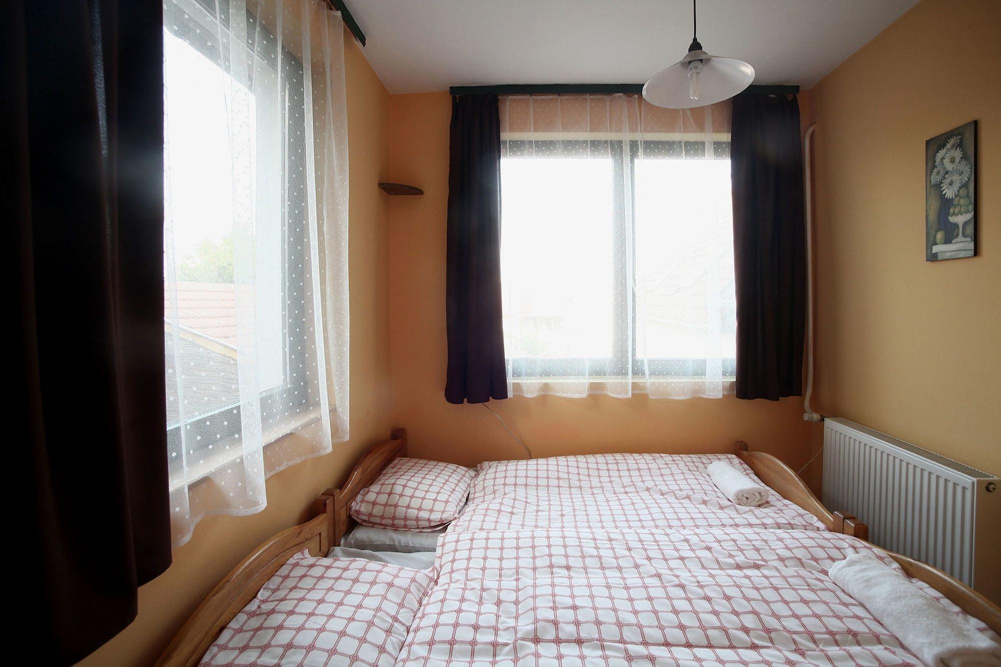 Bed and Breakfast Csillagtúra Panzió Eger Exterior foto